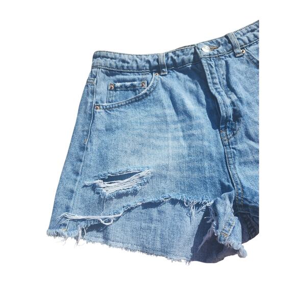 Wild Fable Rough Hem Distressed Ripped Hot Pants Hight Rise Denim Shorts Sz 9 - Picture 7 of 8